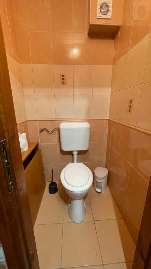 Dalma Apartment Gyula Bagian luar foto