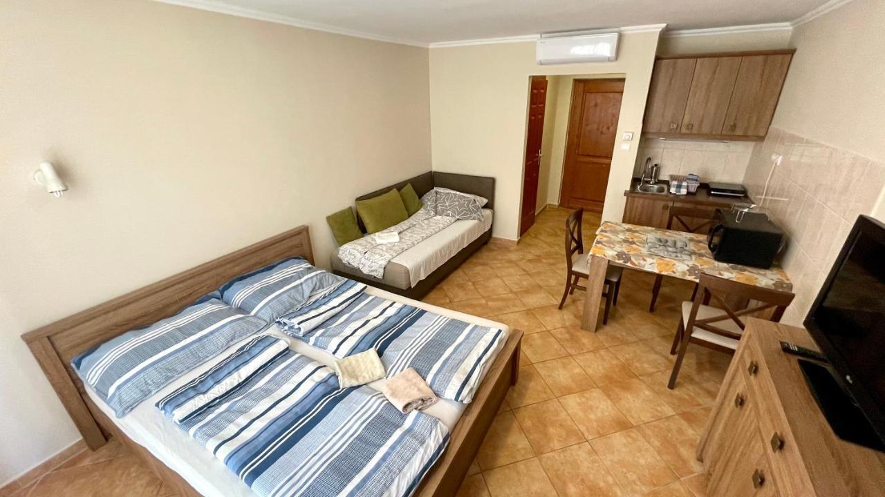 Dalma Apartment Gyula Bagian luar foto