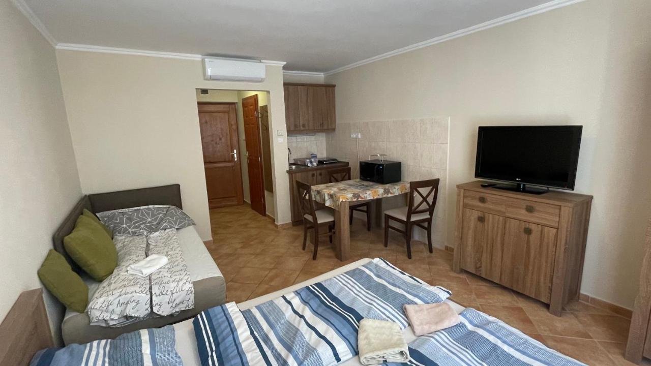 Dalma Apartment Gyula Bagian luar foto