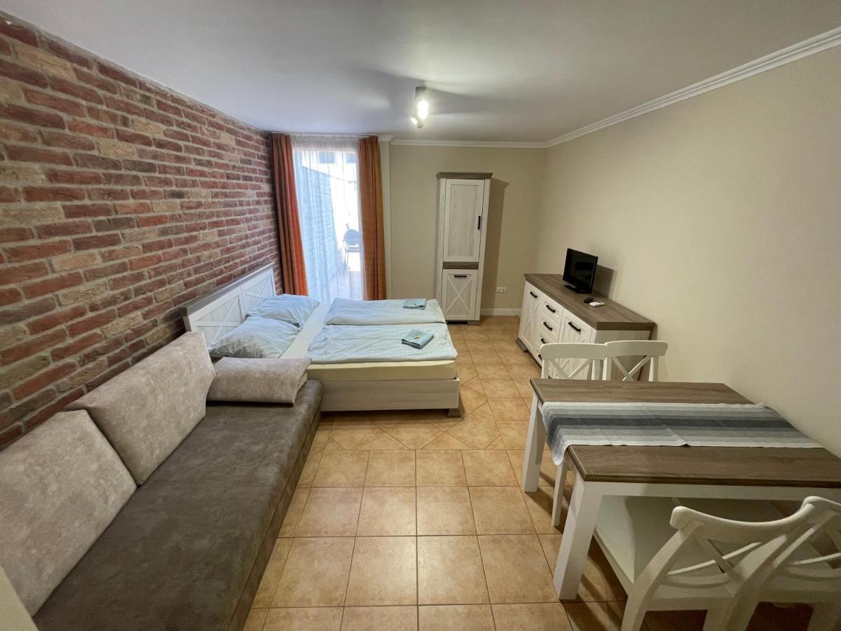 Dalma Apartment Gyula Bagian luar foto