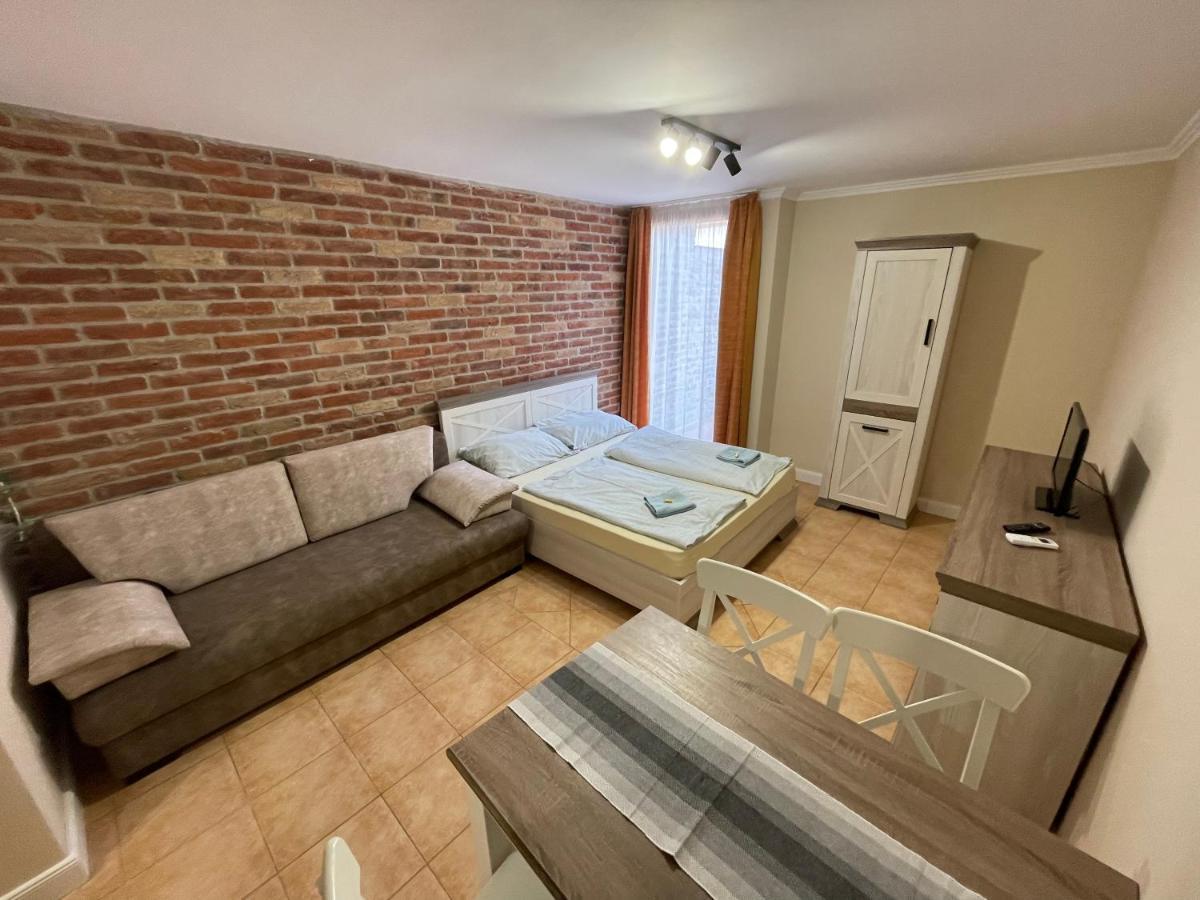 Dalma Apartment Gyula Bagian luar foto